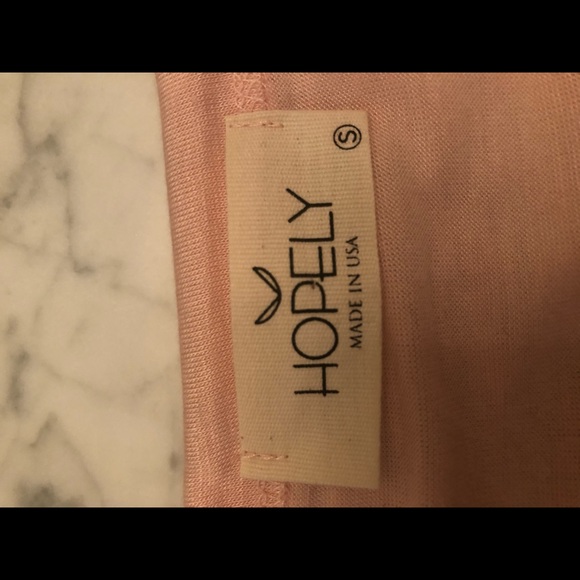 Super cute summer top - Picture 2 of 2